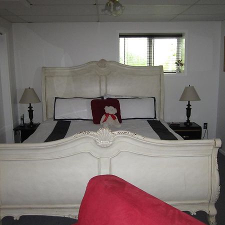Casey'S Bed & Breakfast Whitehorse Phòng bức ảnh