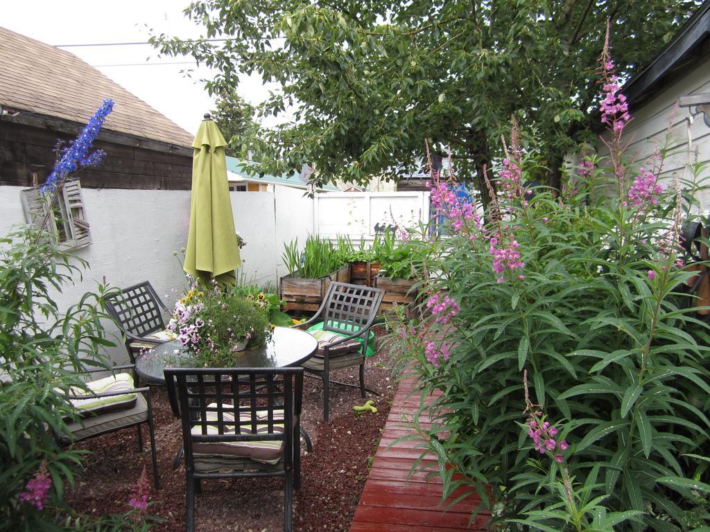 Casey'S Bed & Breakfast Whitehorse Phòng bức ảnh